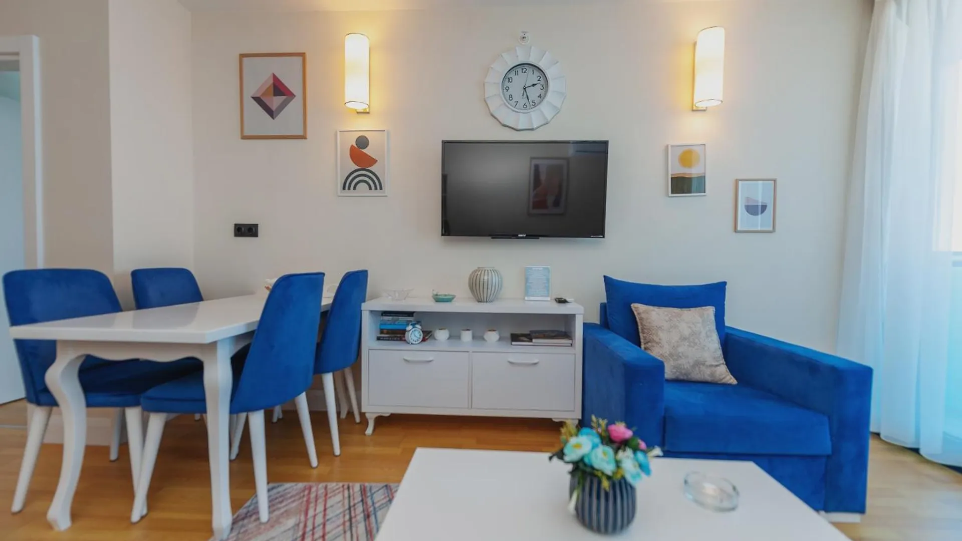 Hotel Orbi City Suite Batumi 5*,